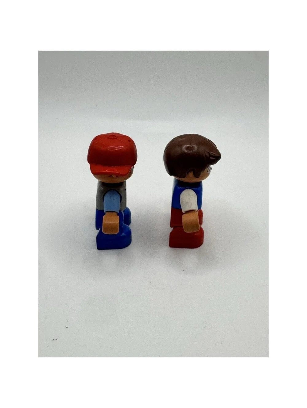 LEGO Duplo Boy Figures Lot of 2 Red Baseball Cap Car Shirt Number 8 Jersey